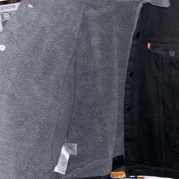 Levi’s Denim Insulated And Fuzzy lined jacket - Picture 3 of 3